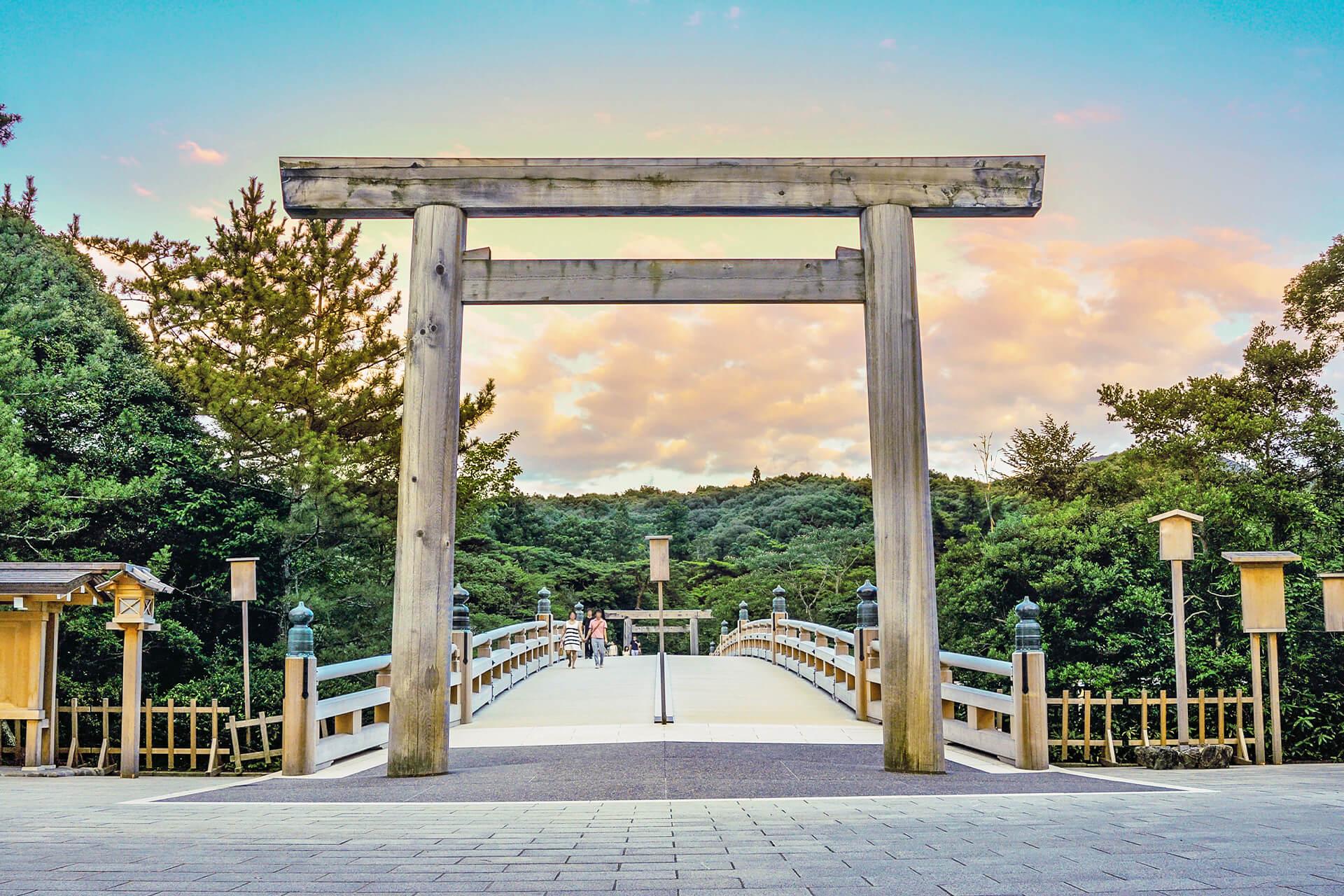 日本神社的鳥居