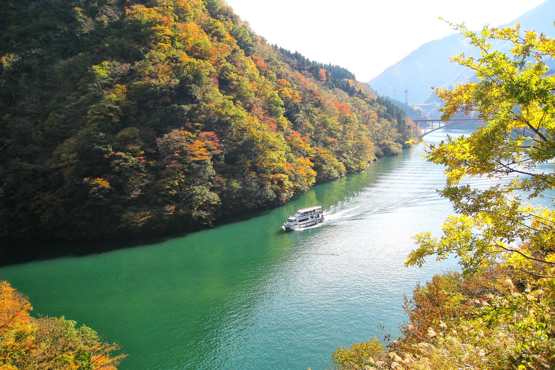 庄川峽遊船