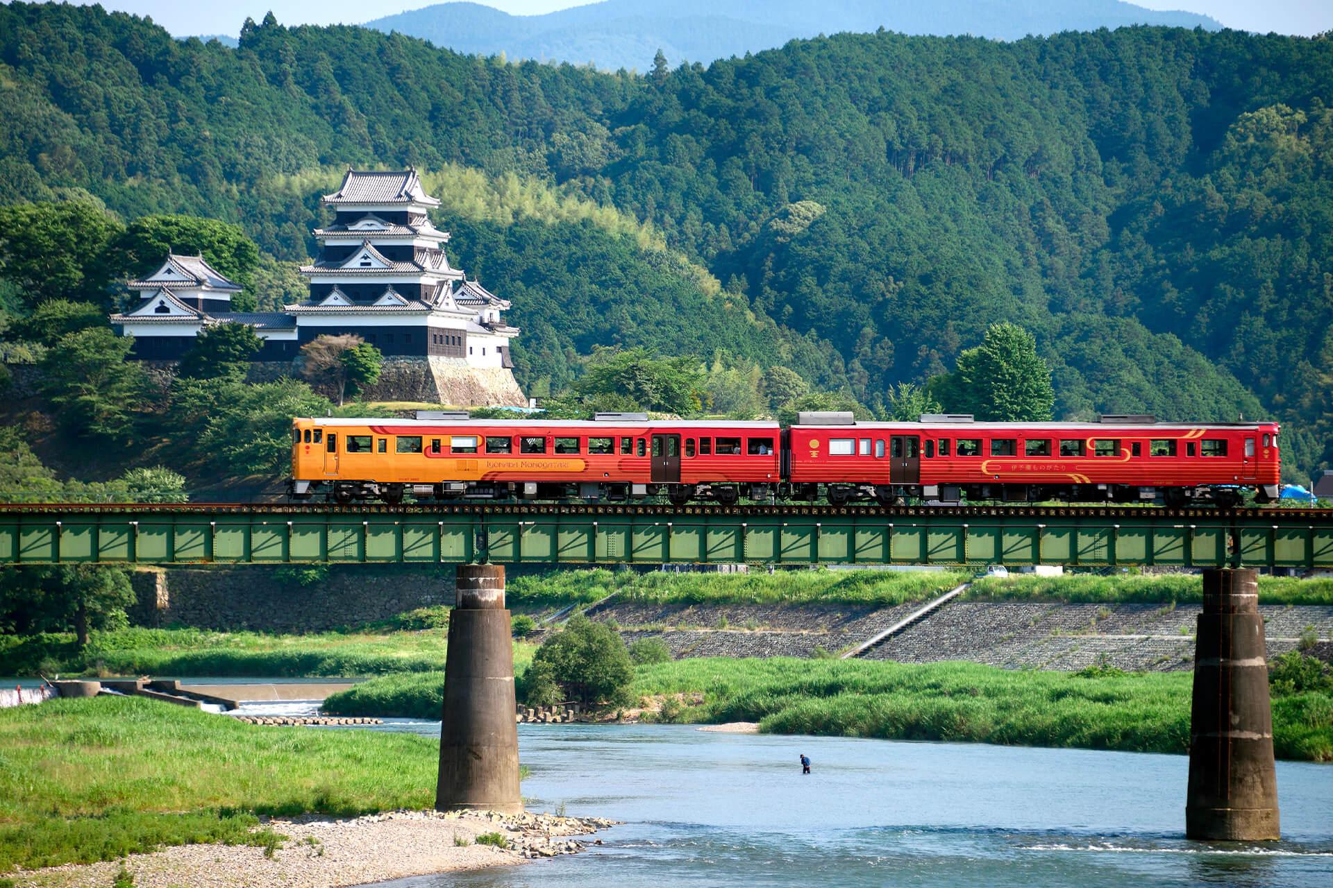 日本鐵道旅遊推薦-伊予灘物語列車