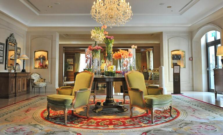 奧地利捷克．奢雅飯店12日 - 雙首都典爵奢宿．金色大廳樂章．米其林一星雙饗