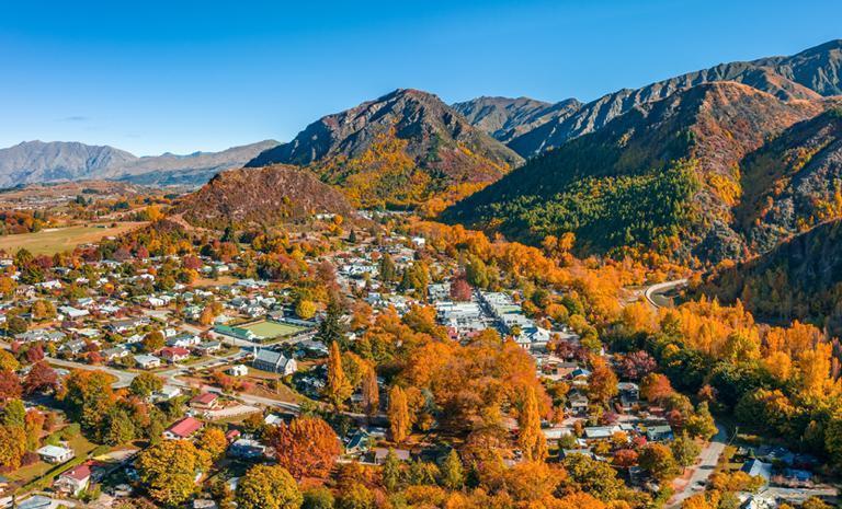 紐西蘭．秋繪南北島13日 - 蒂卡波觀星．庫克山．峽灣遊船．復古電車饗宴