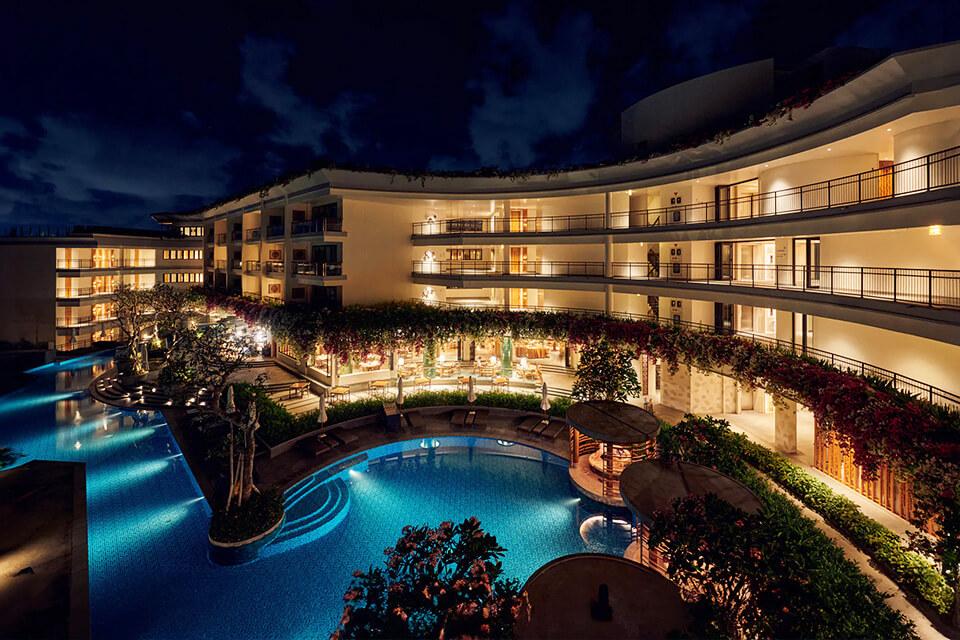 枕臥湛藍峇里島 醉夢絢麗星河