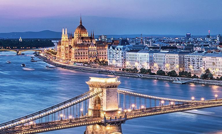 布達佩斯漫遊．奢旅訂製5日(1~10人成行，出發日任選) - 華麗鏈橋．山河城堡．雪白漁夫堡．多瑙河遊船饗宴