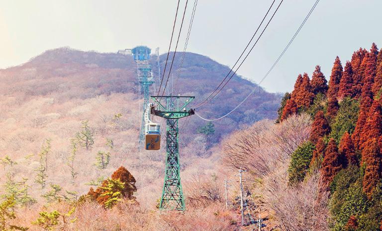 九州．由布院之森5日(過年團) - 【星曜日本】祈福太宰府．金鱗湖．鶴見岳纜車．麗池卡爾登連泊