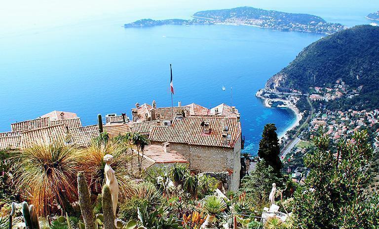 南法．順路玩杜拜13日(雙點進出) - 暖煦蔚藍海岸．亞維農古藝城．巴黎星寐連泊