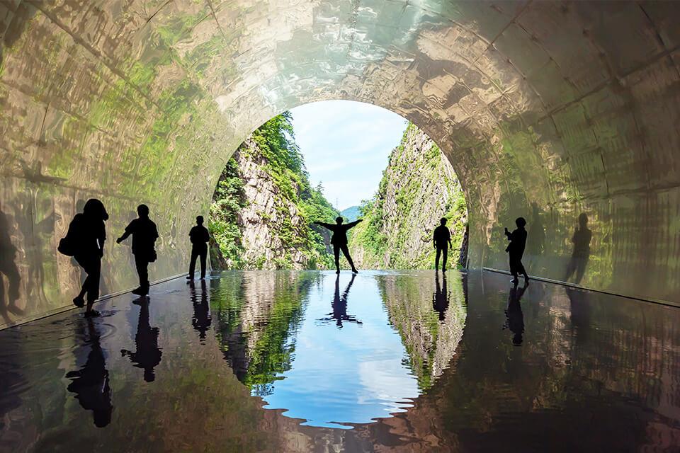 藝想新潟．大地藝術祭